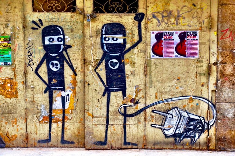 Murales transforman barrios históricos en galerías a cielo abierto